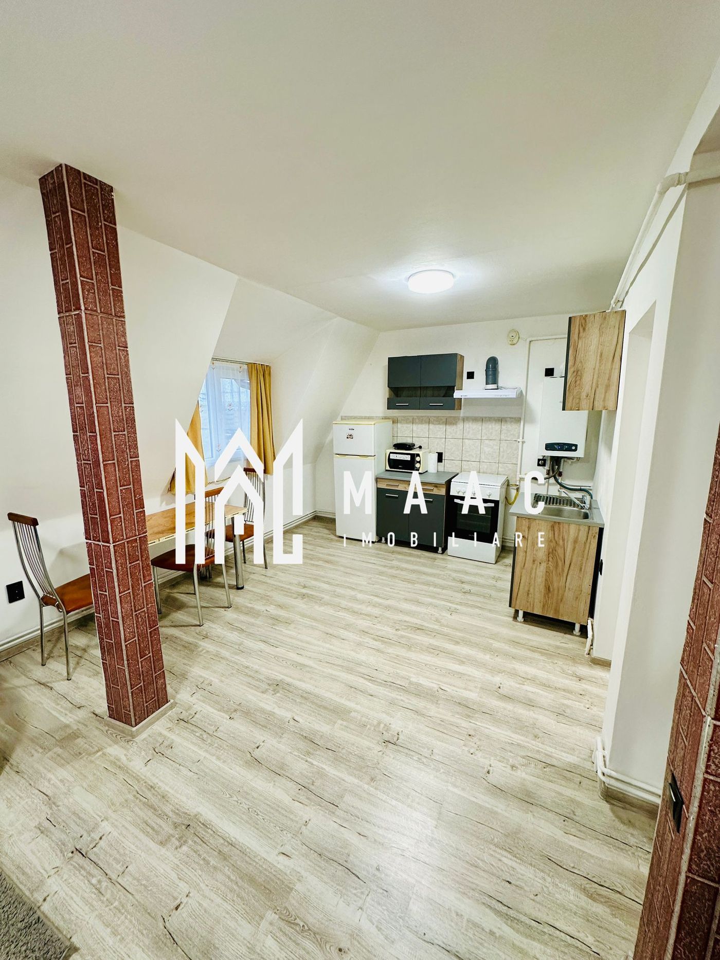Mansardă pe două niveluri – 45 mp utili – Str. Semaforului, Vasile Aaron, Sibiu - foto 3
