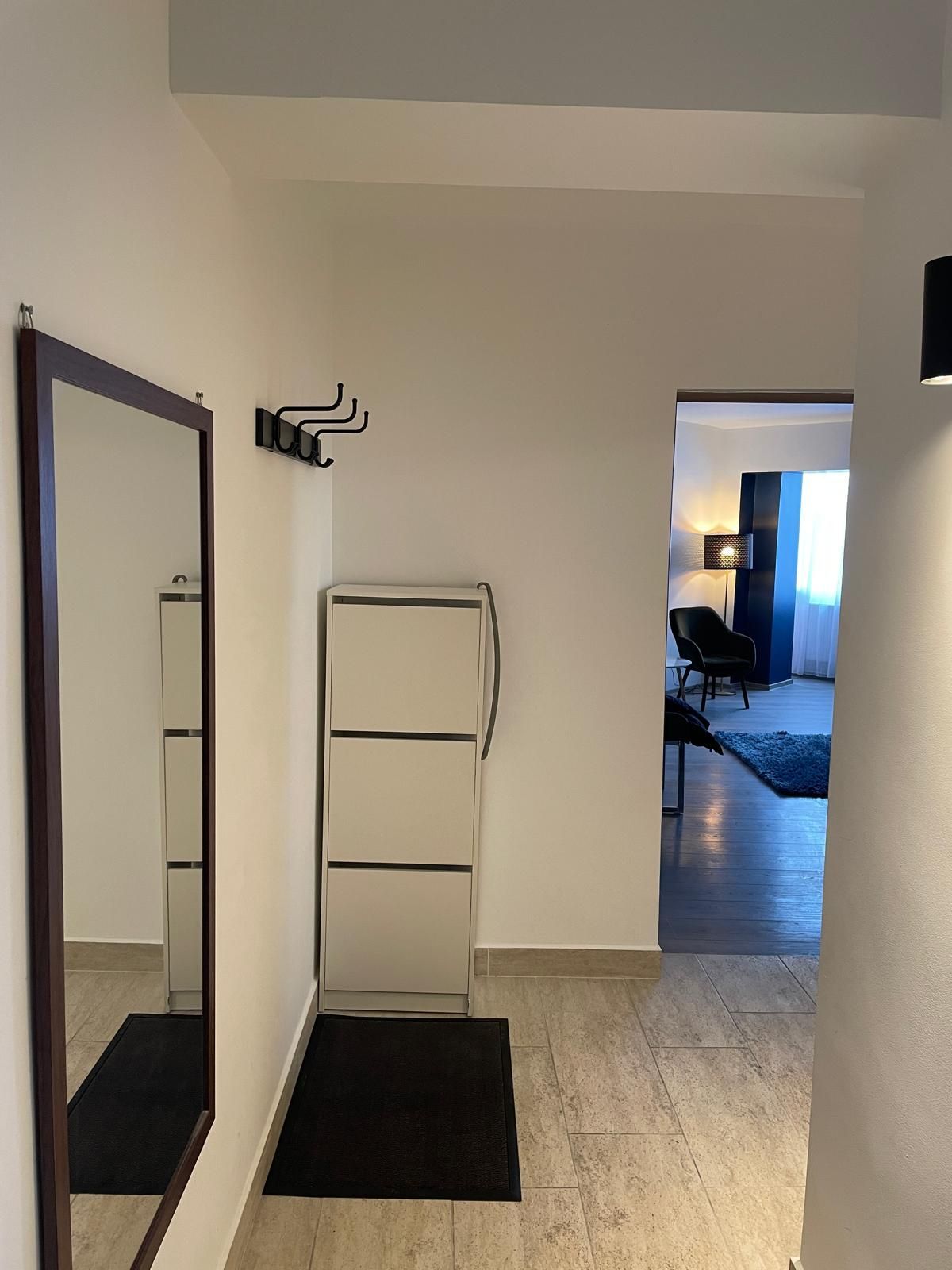 42324869e6c944868636eadd9b87c25a-2 Apartament cu o camera – Faleza Dunarii, langa Union Jack, 44 mp