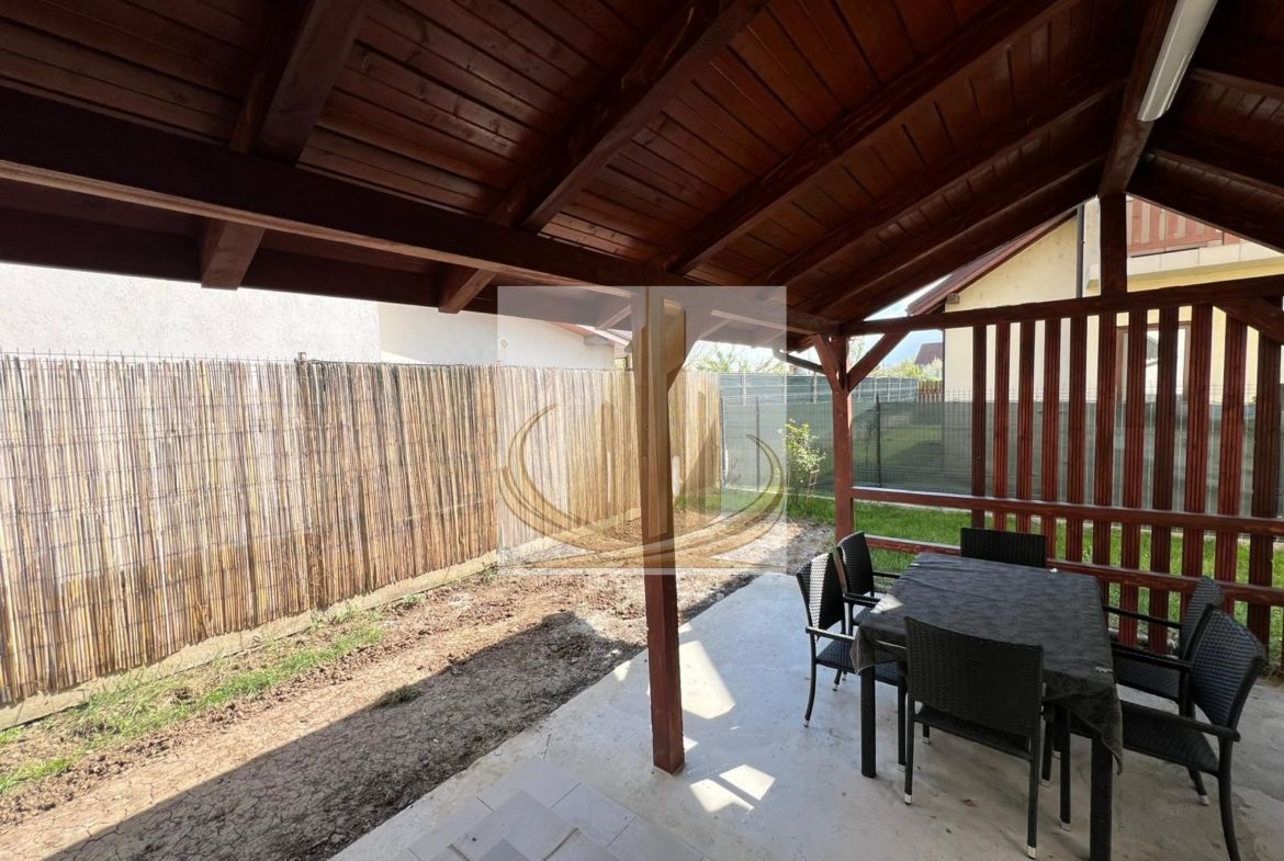 Casă individuală 3 camere, 100 mp – Dumbrăvița, aproape de lac
