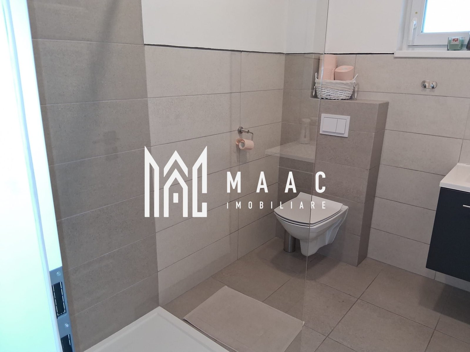 471e450da05b473ca05a6bc484dd7a96-1