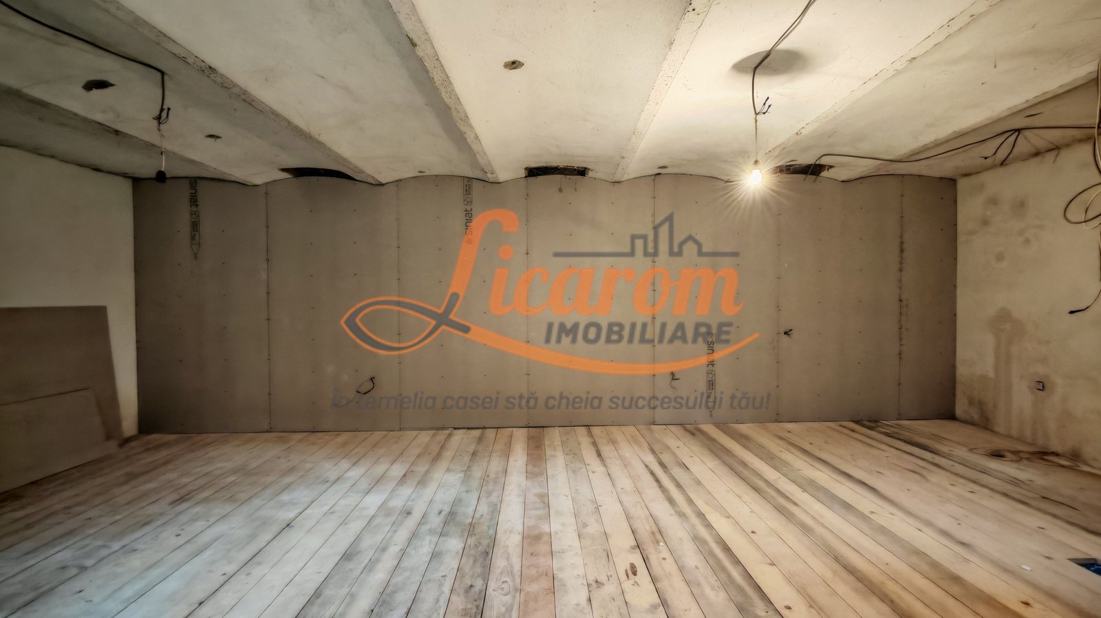 4b9ac0ece30b45fdb7bba87a6c31a35e-1