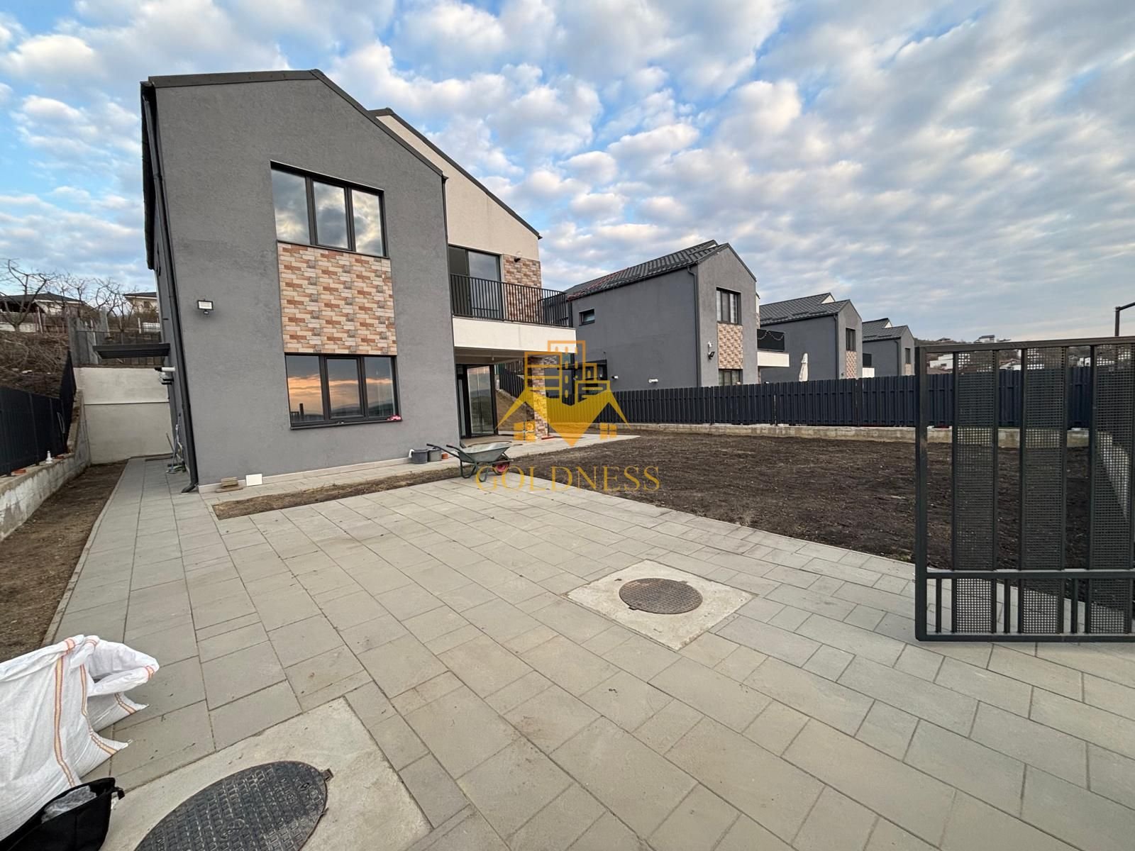 4fe3a619f8da46e4869aaf70ab675415