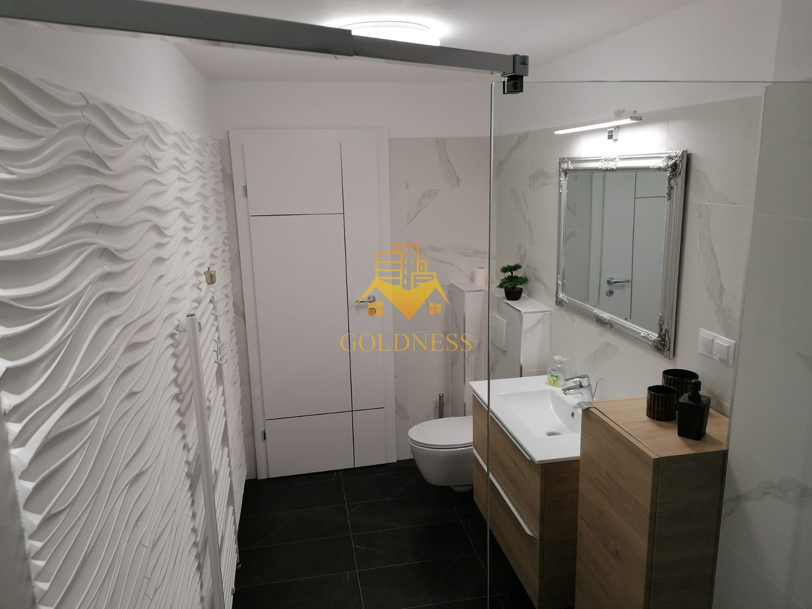 5038d4cbc39346b1bb72a0fd36d05cac