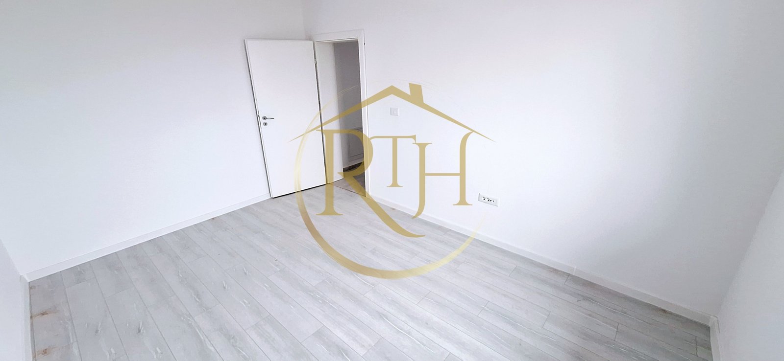 5132b522fc5b427b99773f19ef15db1f