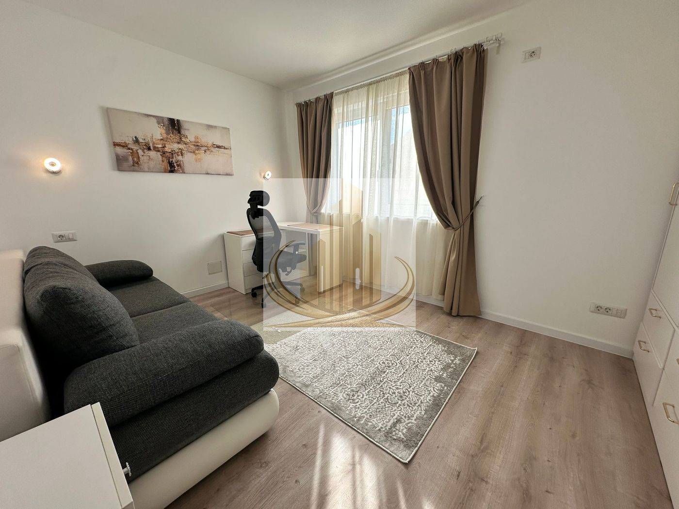 5eb0fe95cfcf48058c34d64ddd9cb898-1 Apartament 3 camere, prima închiriere, 95 mp – terasă mare, Dumbravita