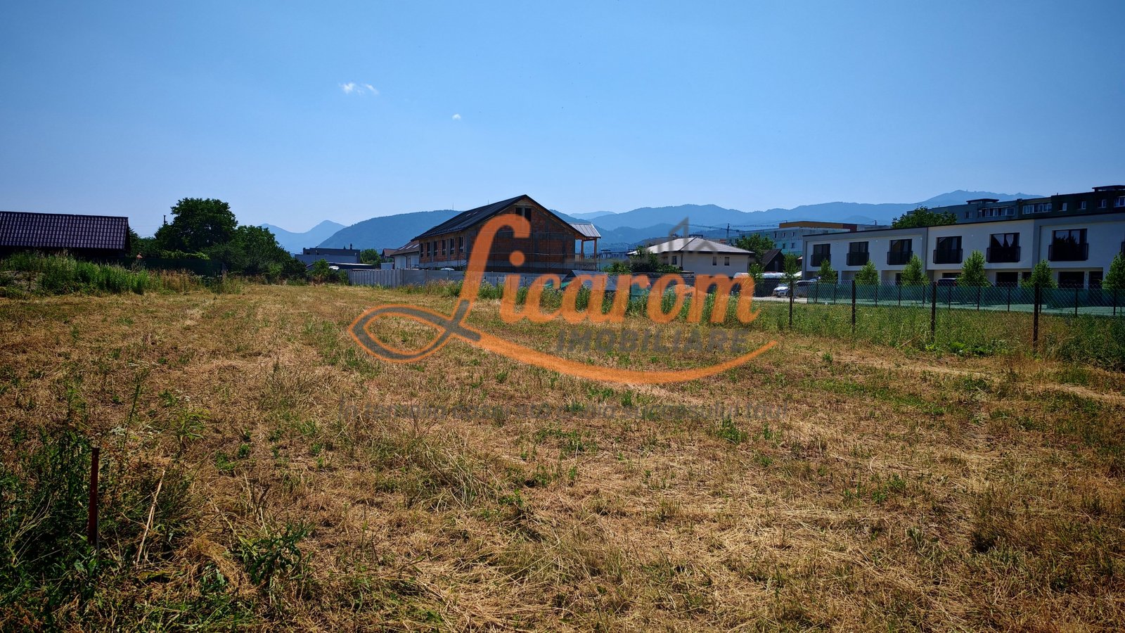 60bd768eef544736884809f44c6e8f52-1