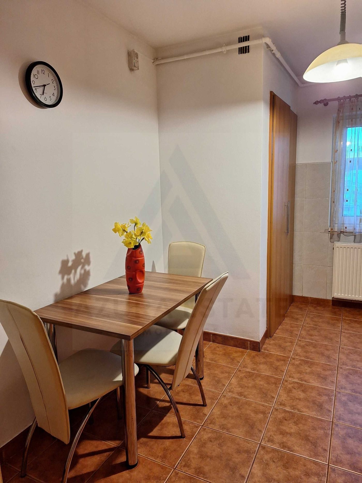 61ef91e89c244f99ae1ac96c60f0a8fd-2 Apartament 84 mp utili 4 camere 3 dormitoare 2 balcoane zona Strand I