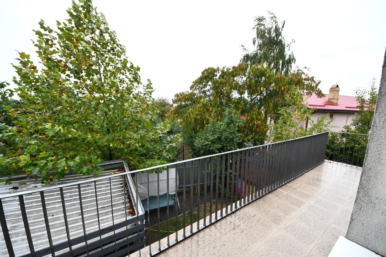 6f667f32c7834df79b81679de5736b2c-1