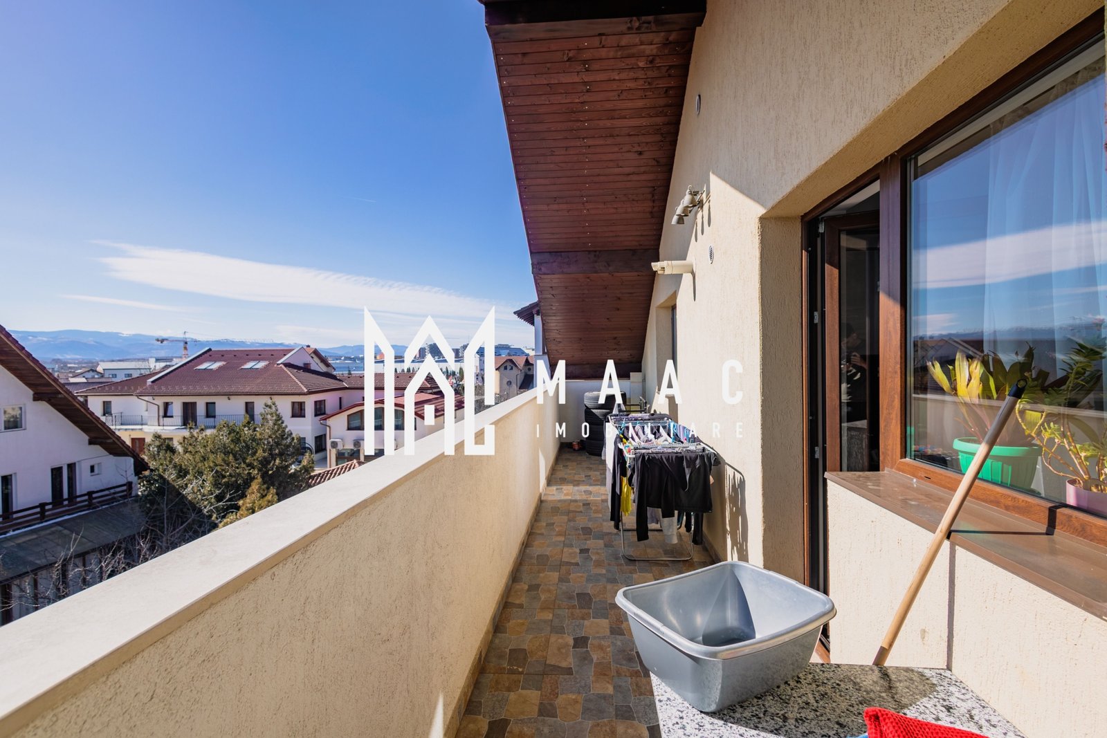 73d40851474f4587bc336b4327195969