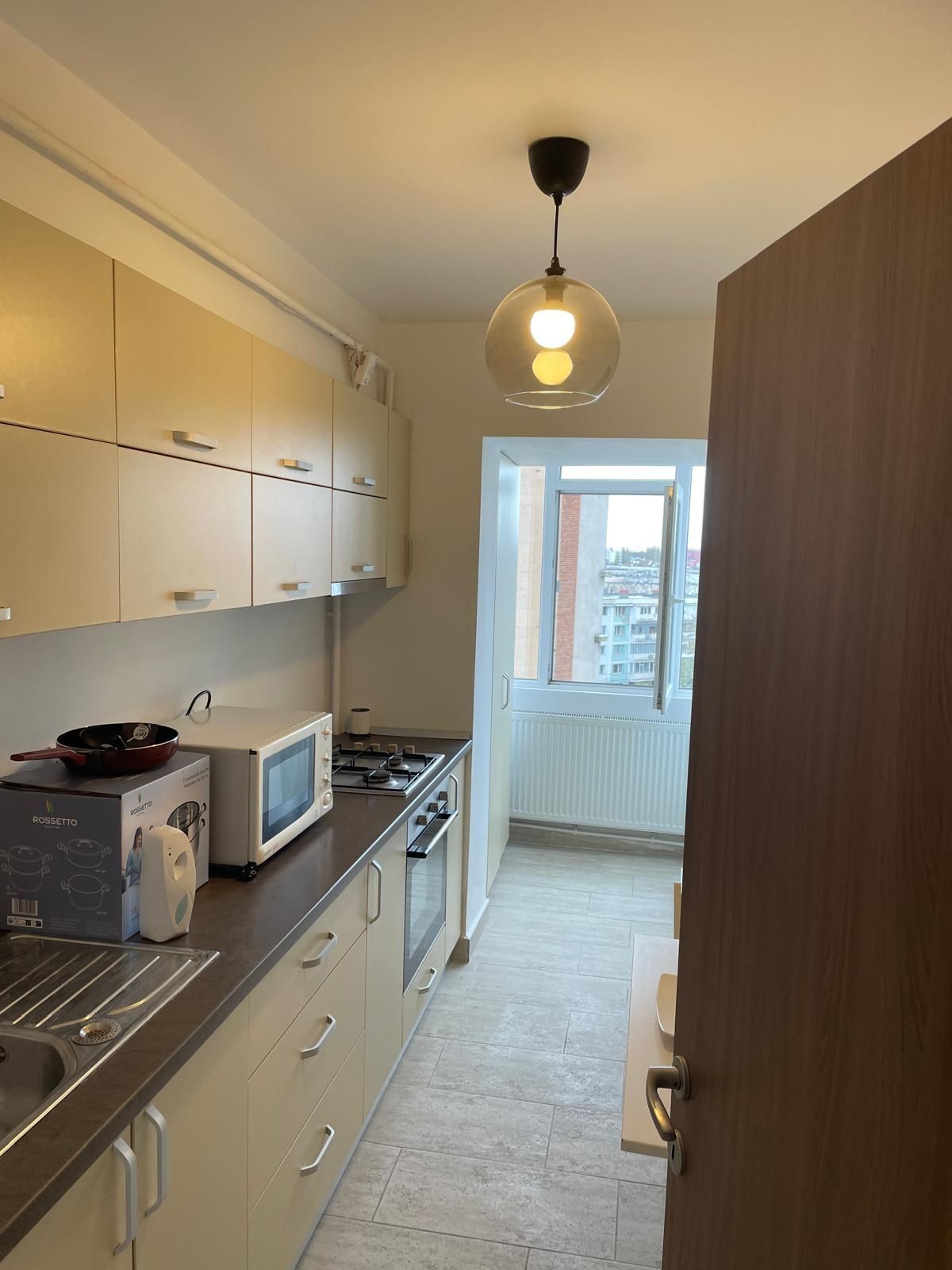 7686530ff93847c29163cac520c23c45-2 Apartament cu o camera – Faleza Dunarii, langa Union Jack, 44 mp