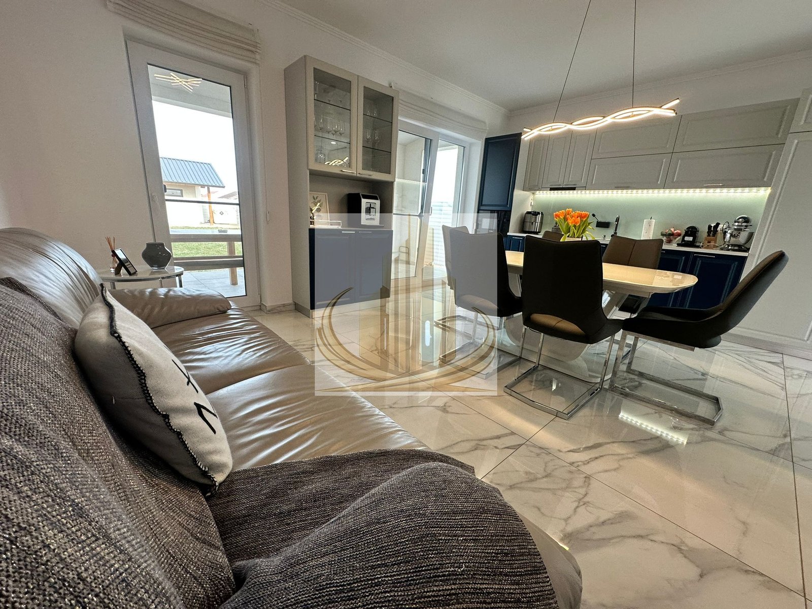 79d9806ba3a94cebb3f3635415b6d192