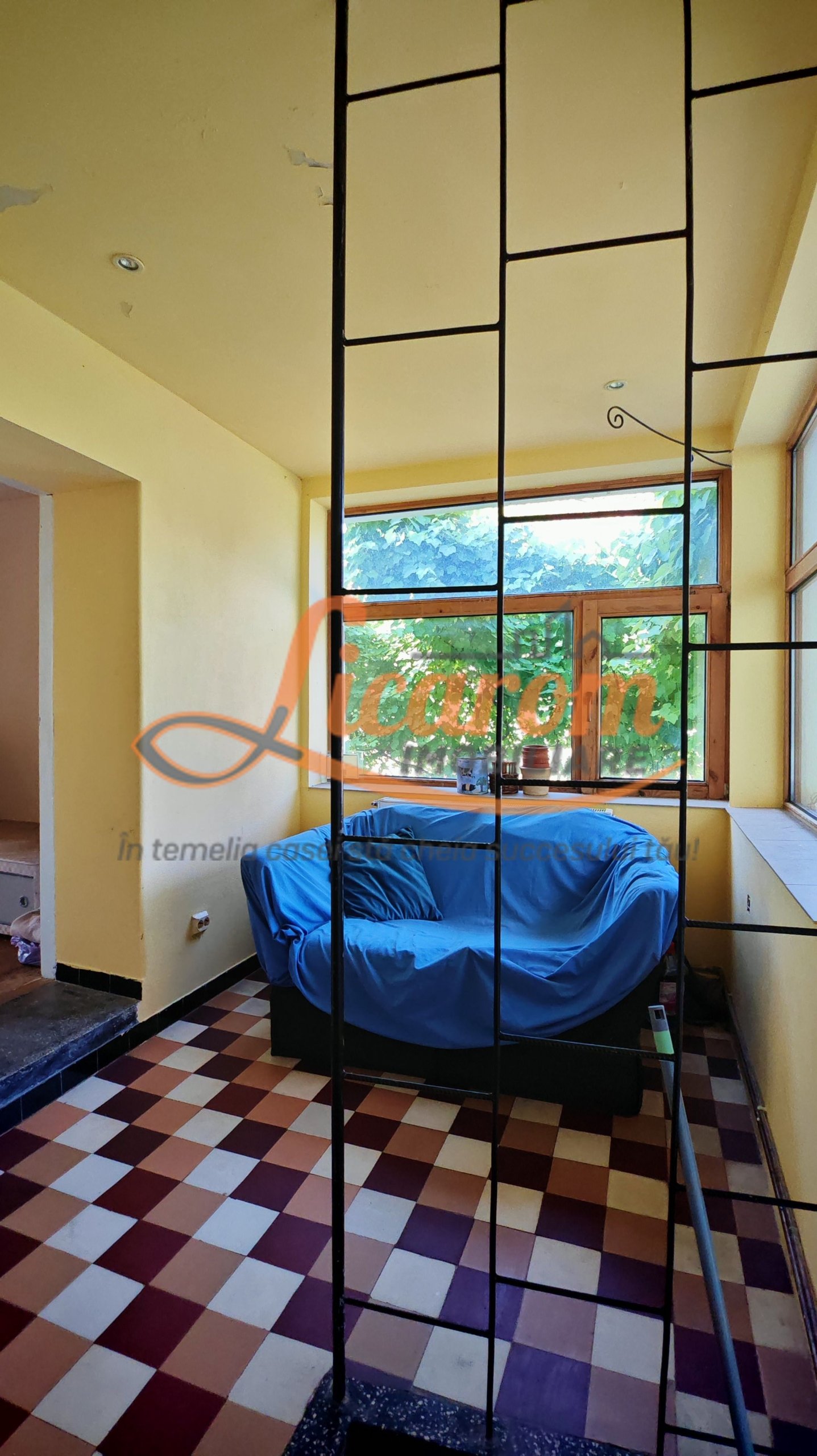 7bdc1c575b7a44c2a6b281970870b73f-1