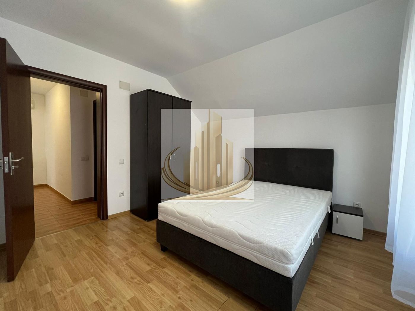 Casă individuală, 115 mp – Dumbrăvița, zonă liniștită, aproape de lac