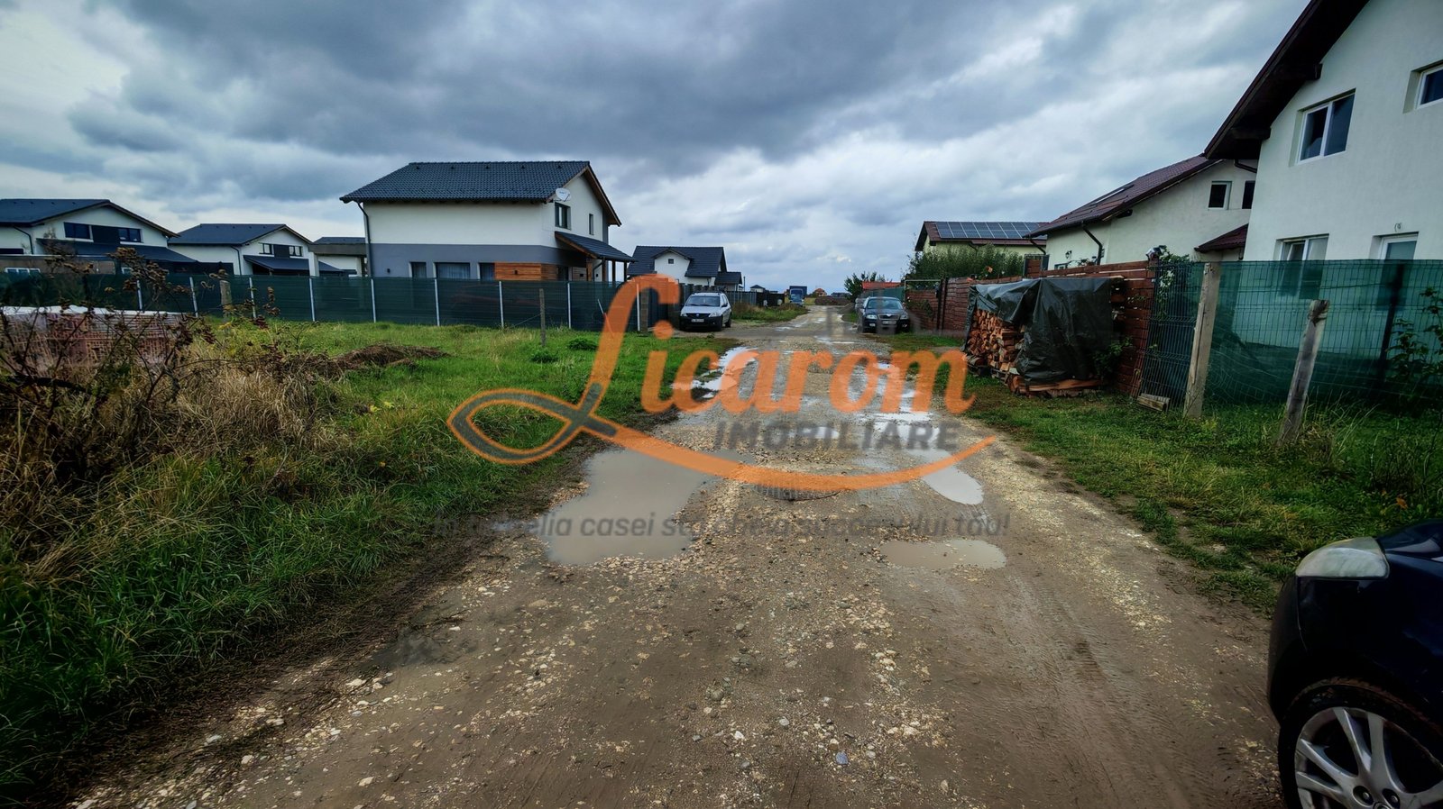 9c3d773e9eae469d9296caf0f3783eaa-1