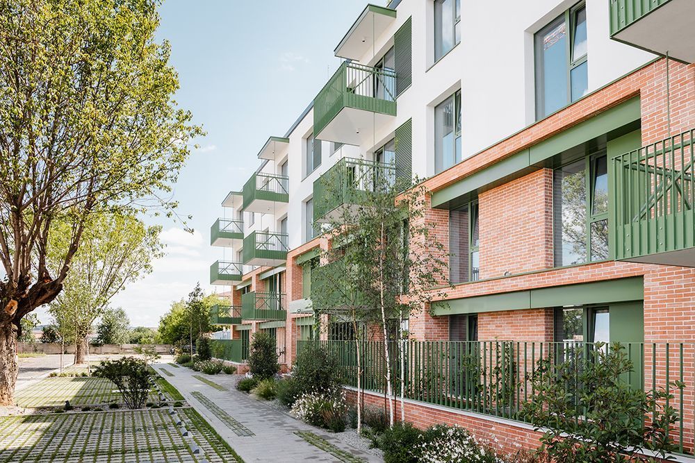 Aapartament 3 camere 79 mp utili terasa 19 mp zona Țiglari