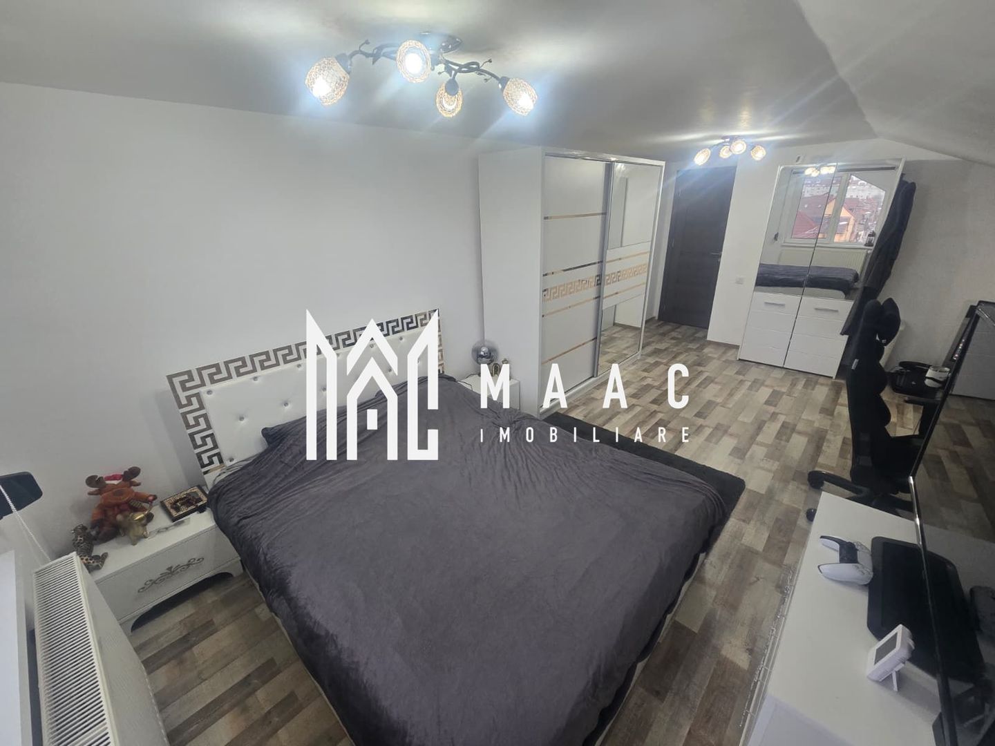 Apartament 4 camere | Decomandat |  Zona Tineretului