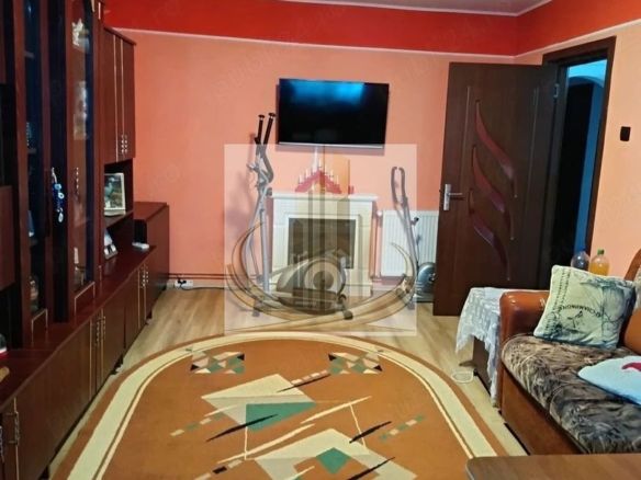 3 Camere Decomandat, 2 bai | Parter | Zona Soarelui – Parcul Pădurice