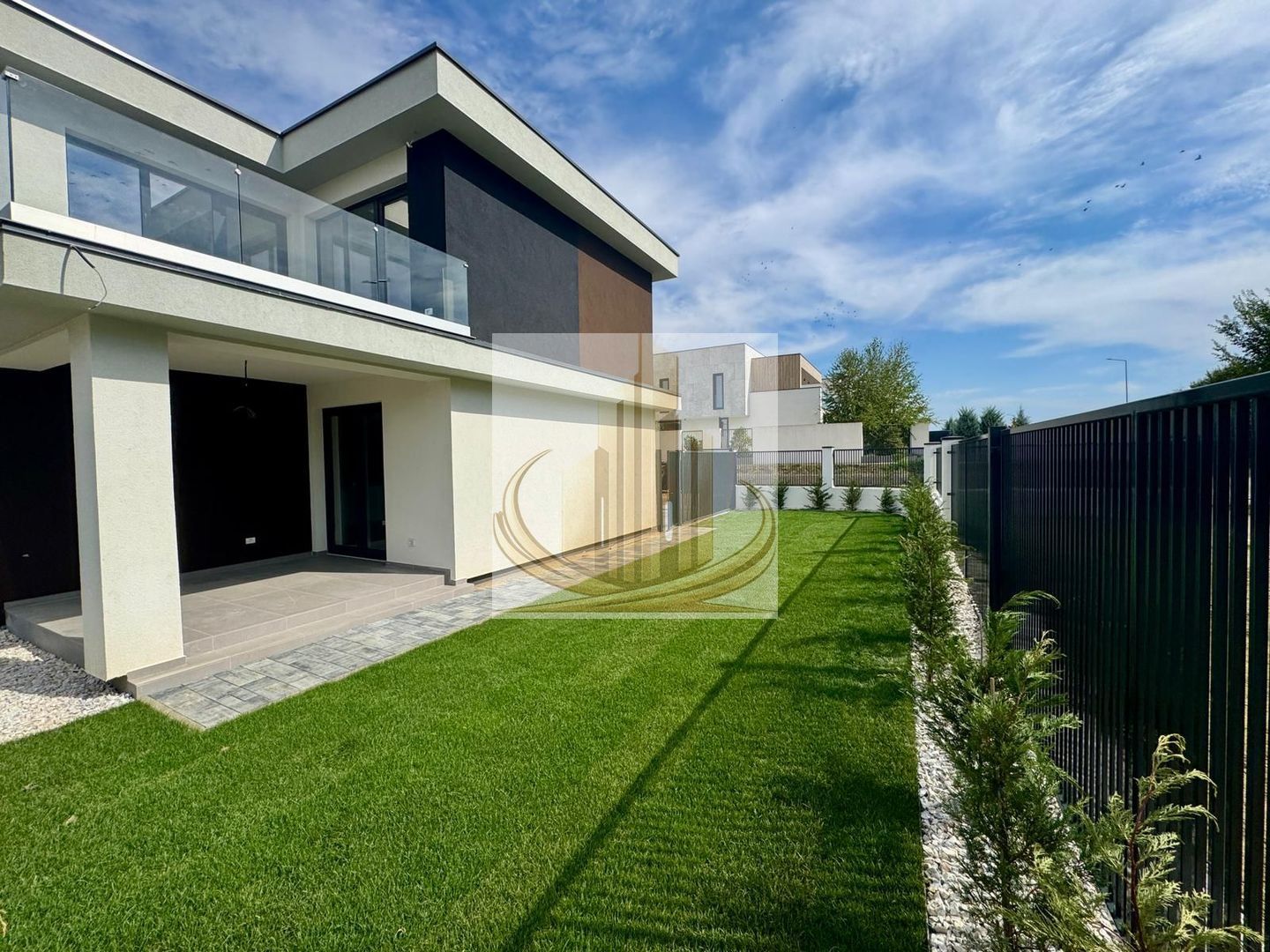 Duplex modern, 135 mp, grădină amenajată–Dumbrăvița, zonă linistita
