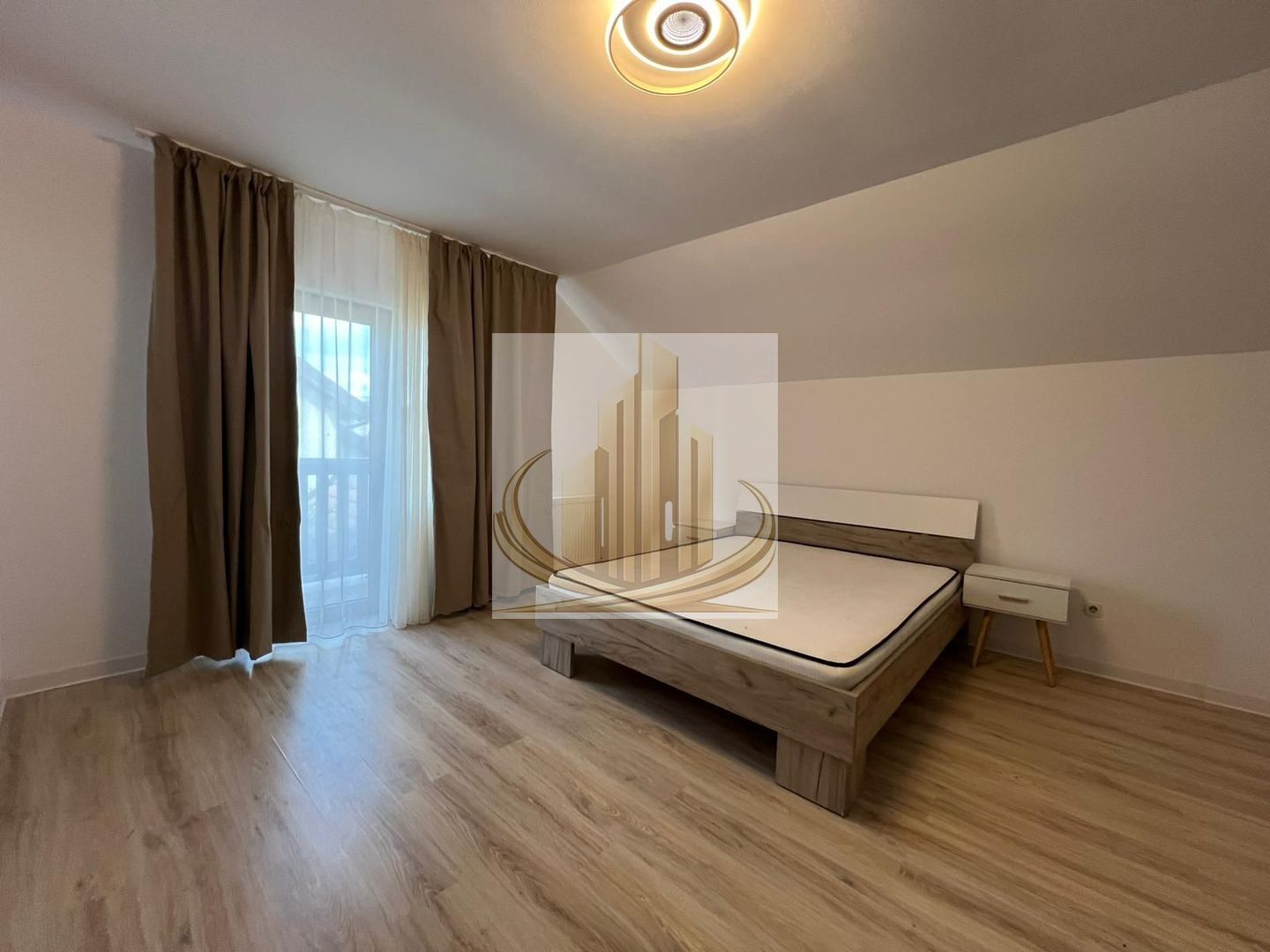 Casă individuală 3 camere, 100 mp – Dumbrăvița, aproape de lac