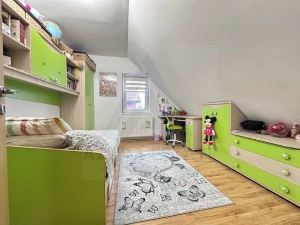 Apartament 3 camere 81,5 mp mobilat și utilat pe Aleea Haiducului - foto 3