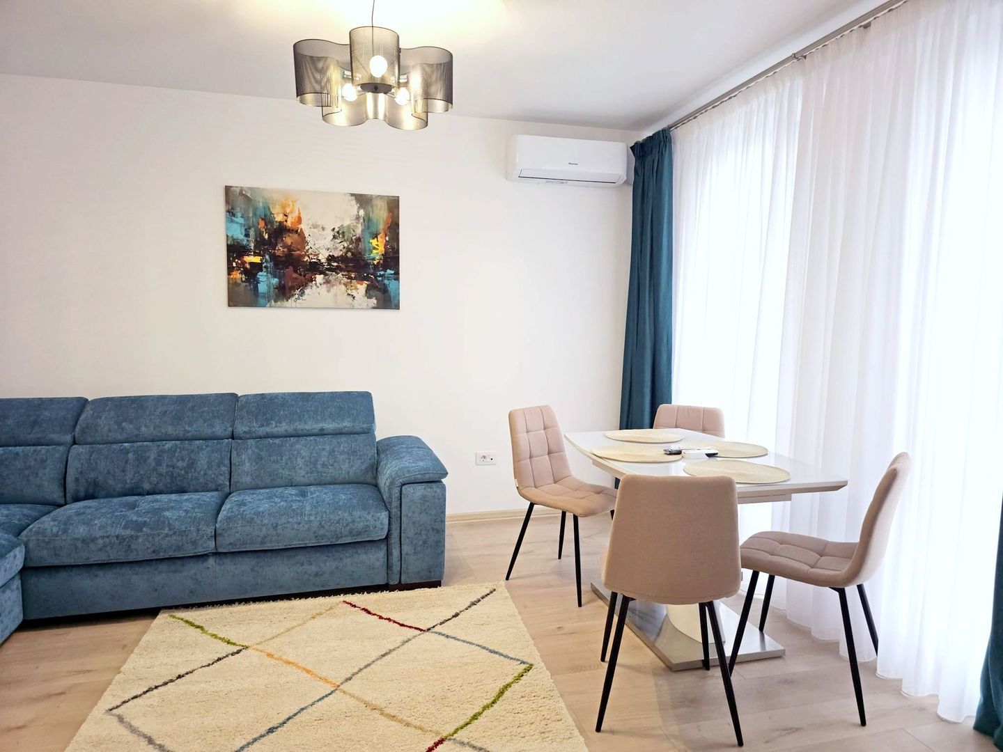 Apartament cu 2 camere mobilat si utilat, bloc nou - Prima inchiriere - foto 7 Apartament cu 2 camere mobilat si utilat, bloc nou - Prima inchiriere - foto 7