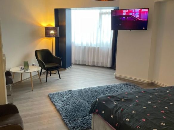 Apartament cu o camera – Faleza Dunarii, langa Union Jack - foto 2