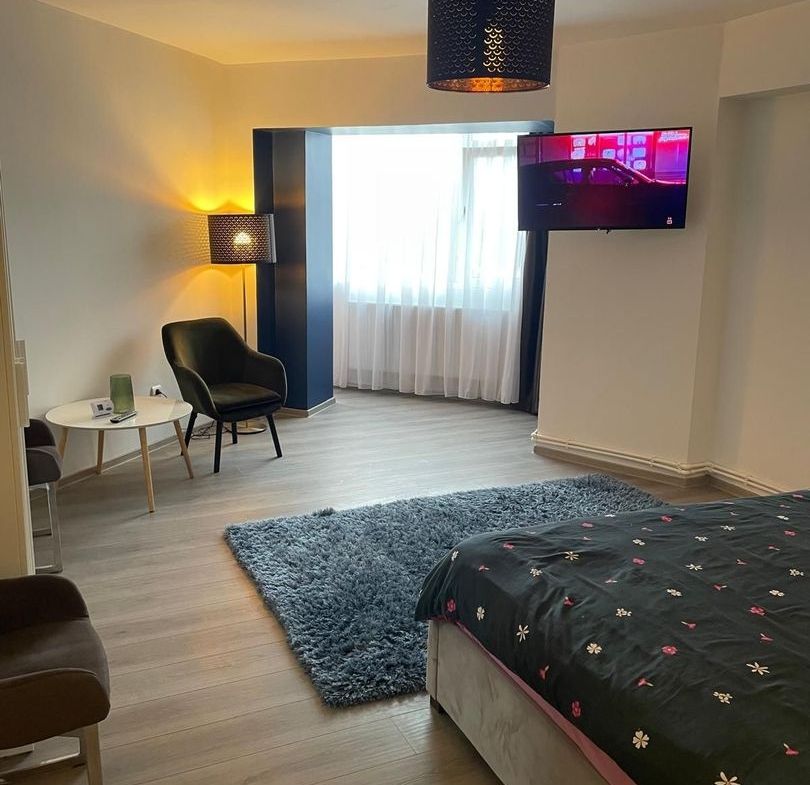 Apartament cu o camera – Faleza Dunarii, langa Union Jack - foto 2