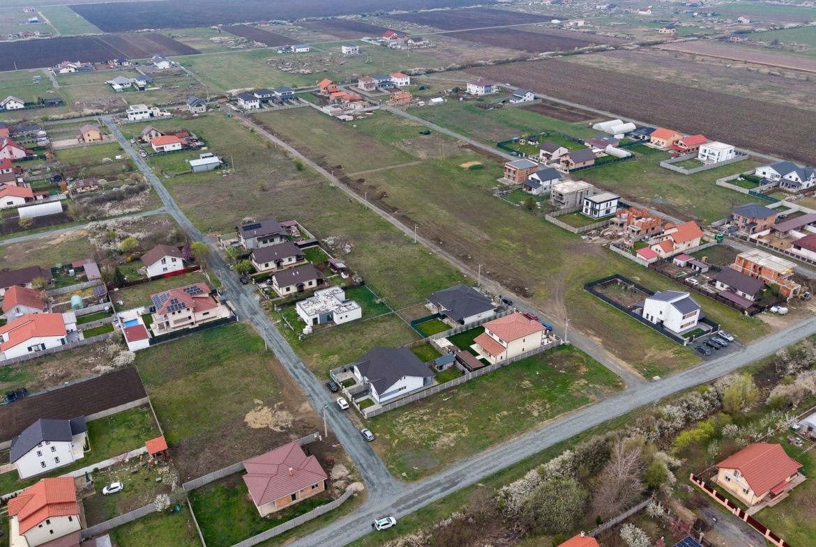 Teren Moșnița  Veche  cu toate utilitățile