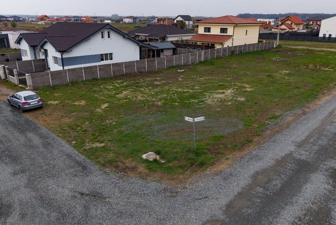 Teren Moșnița  Veche  cu toate utilitățile