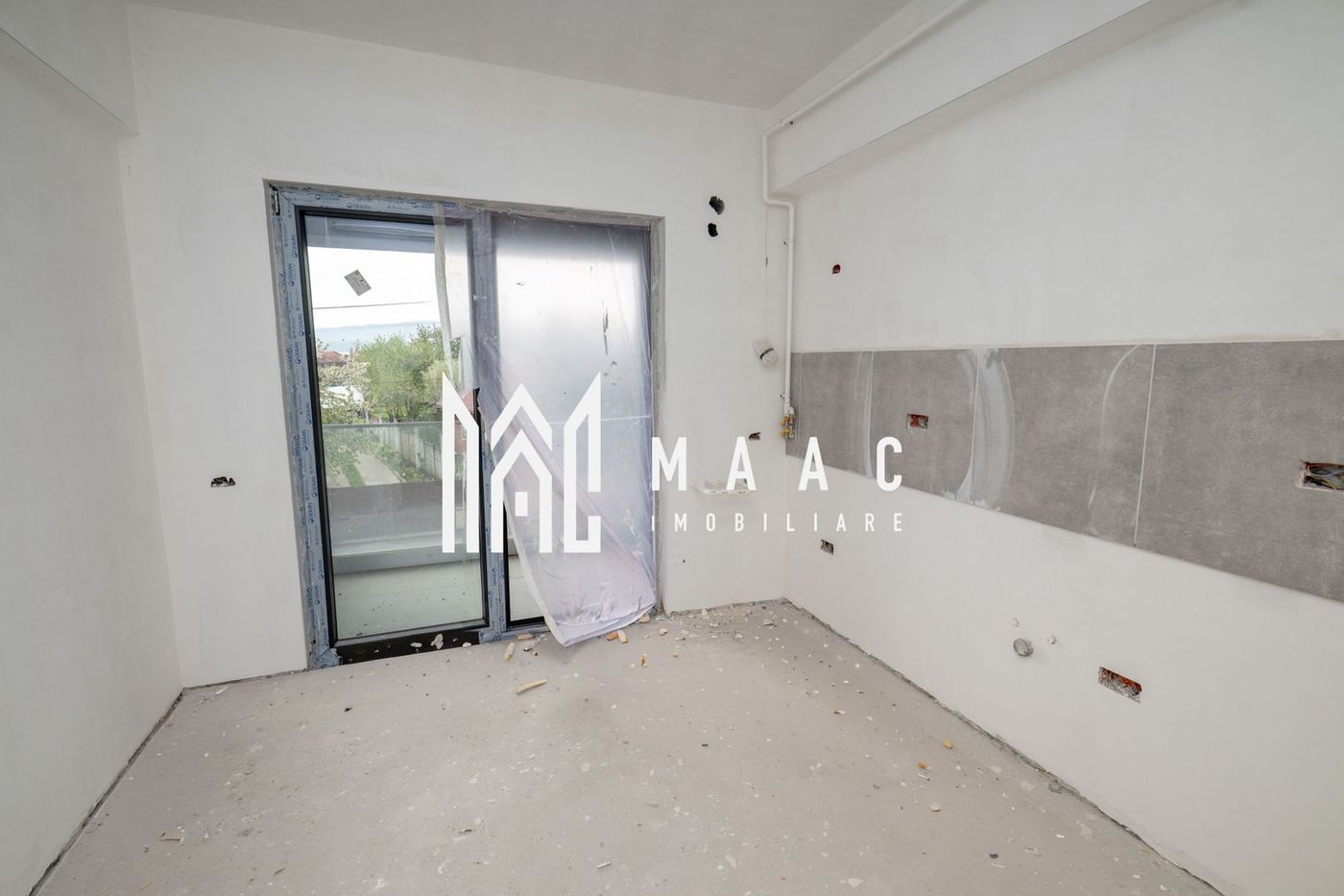 APARTAMENT 2 CAMERE| BLOC NOU-STRADA OSTROVENI| GARAJ