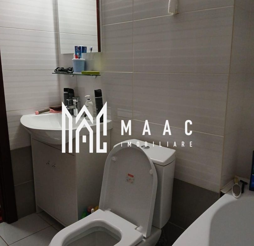 Apartament 2 Camere I Decomandat I Etaj 3 I Mihai Viteazu