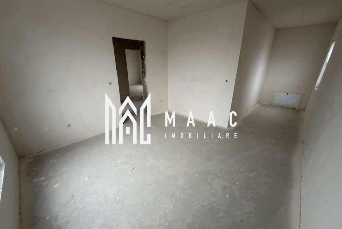 Casă Tip Duplex | 4 Camere | 2 Balcoane | Terasă | Șura Mică
