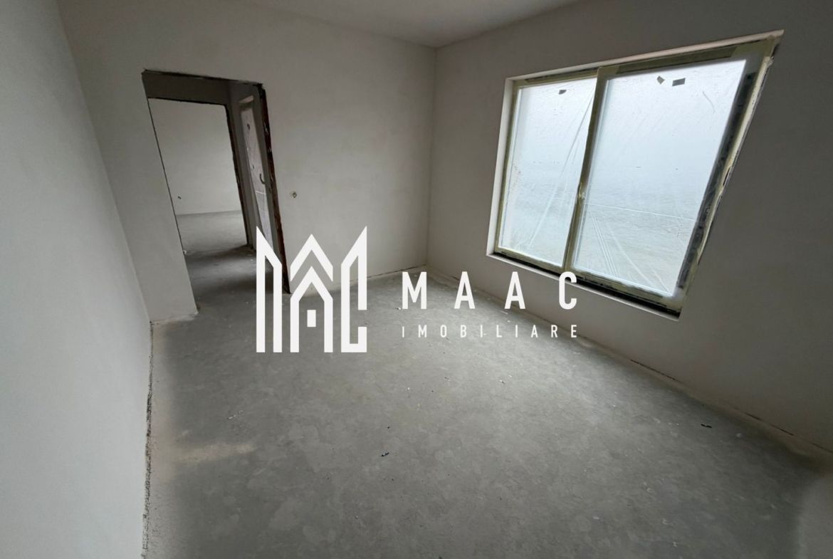 Casă Tip Duplex | 4 Camere | 2 Balcoane | Terasă | Șura Mică
