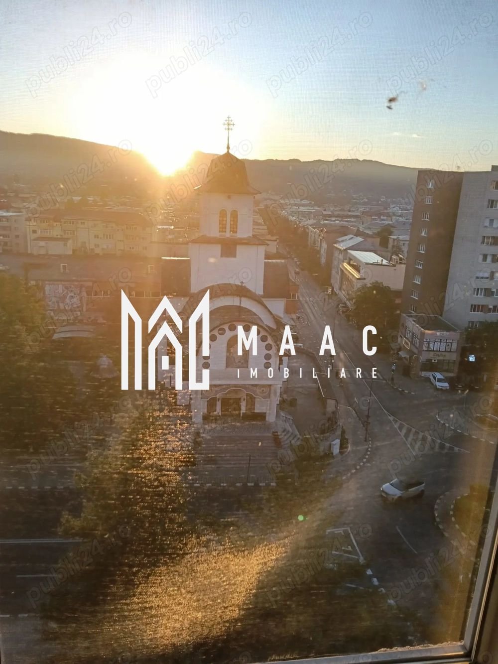 b4121848418c4d578b15c3a96315f9c6-1