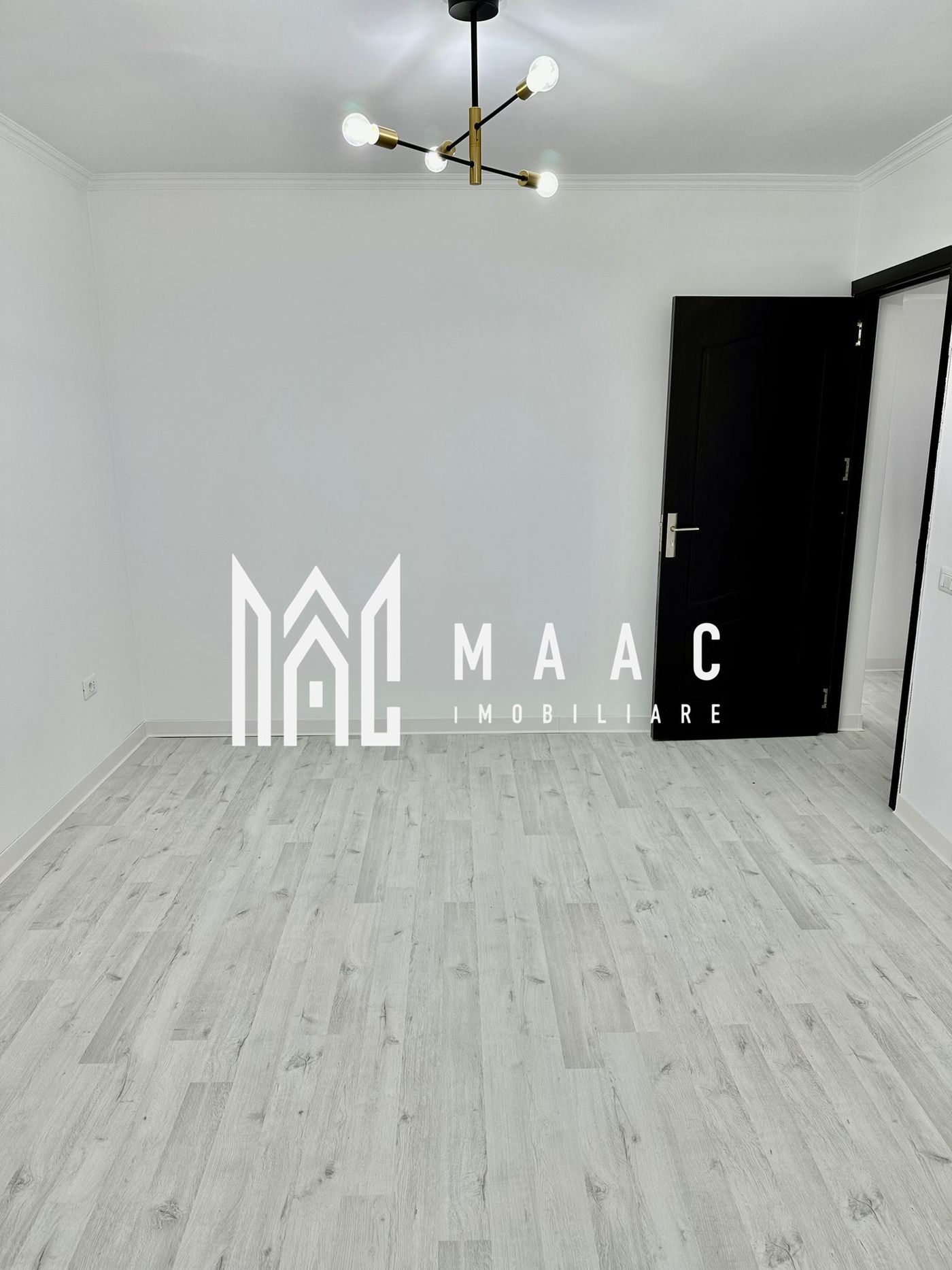 SPATIU COMERCIAL RENOVAT|CENTRALA TERMICA PROPRIE| OSTROVENI