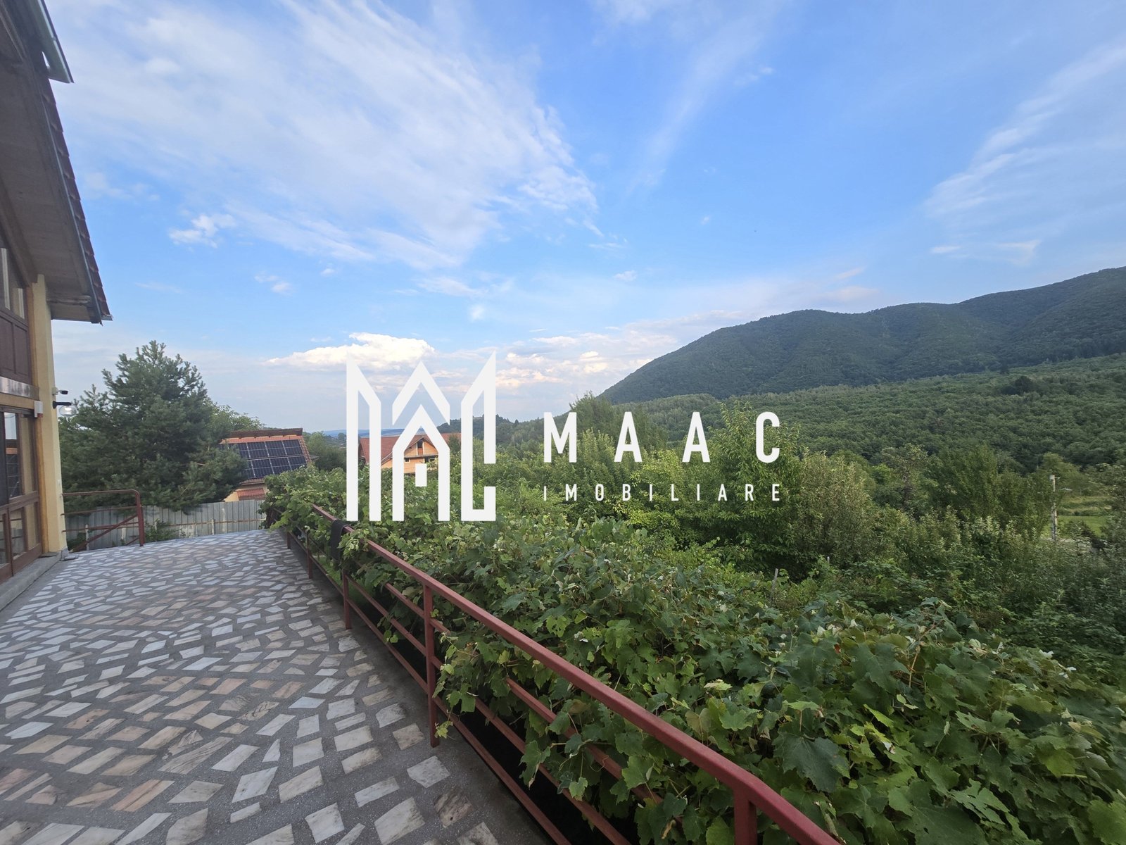 b8af70ea2d8a417aa0666ede24539347