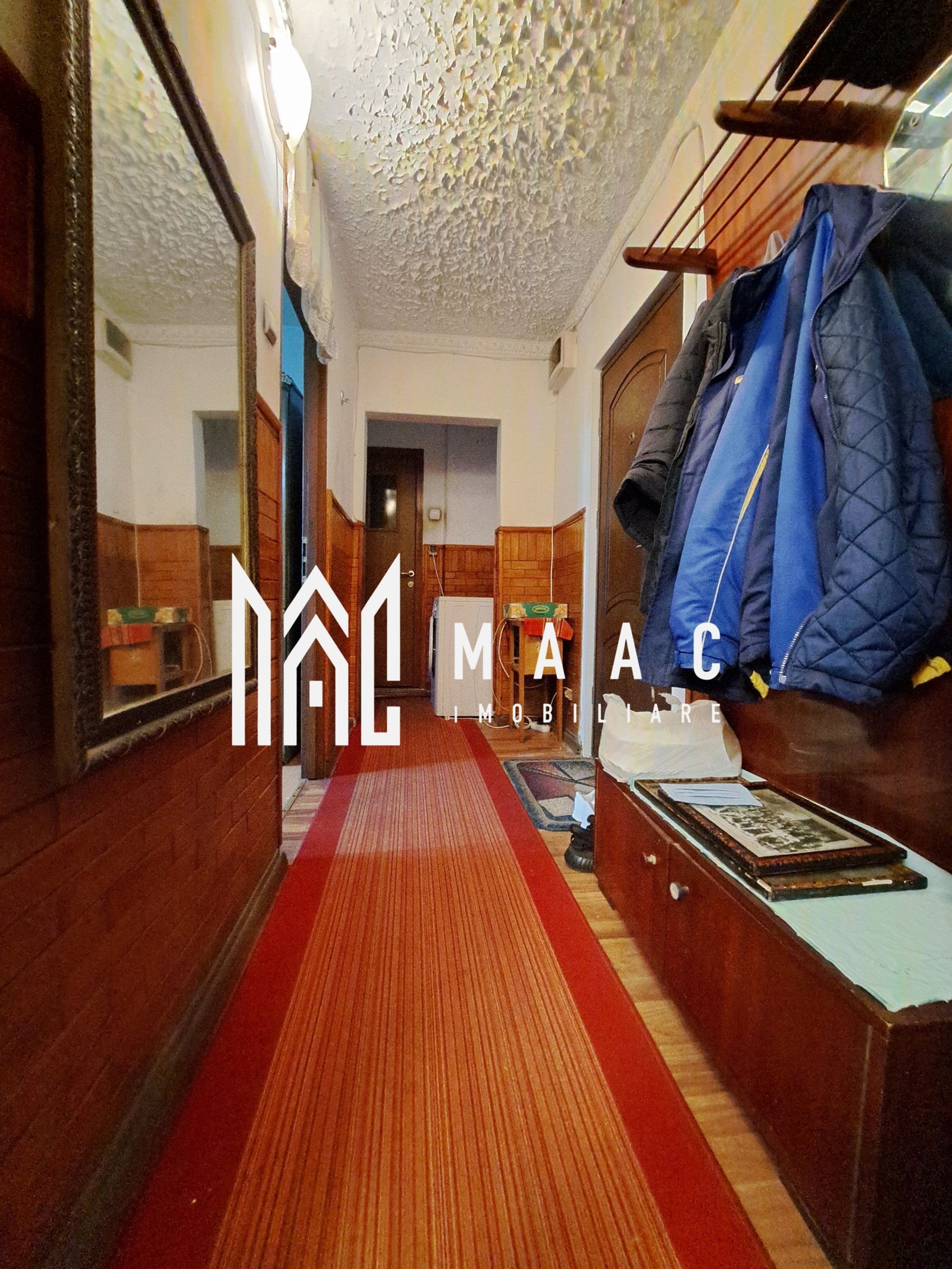 c63a0dc651cd4180a57b7a97c9ed7d37