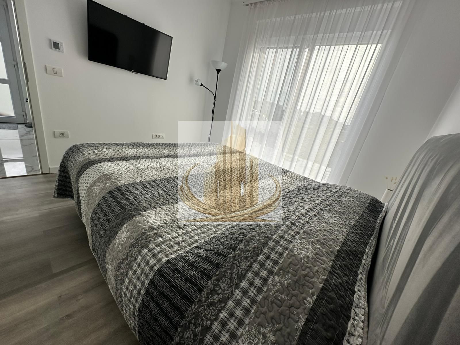 cd5aa6f3643c44e09e0fa1a633a009dc