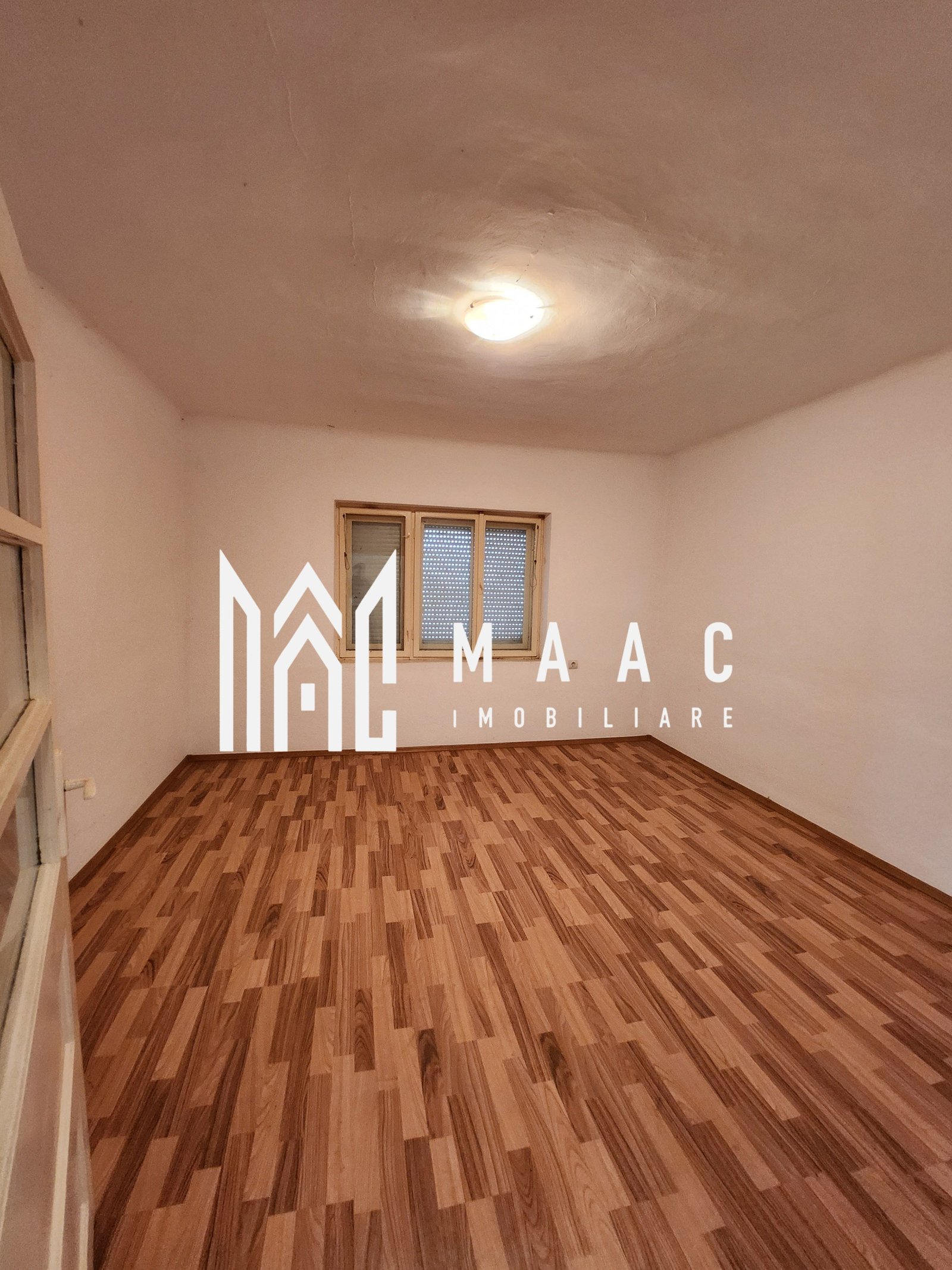 d33b33b3b68b4f1bba70ac6cce50ac9a-1