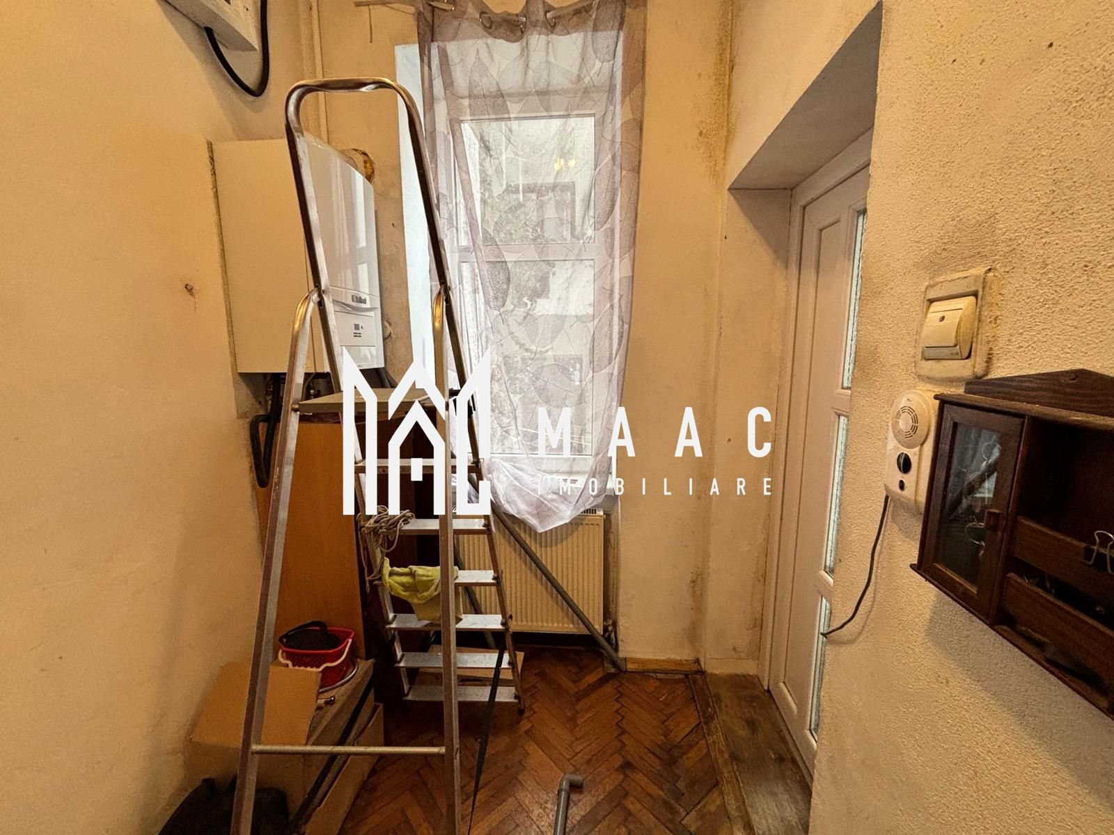 f01ef2e66bb244679e3cec0c0d14f4f0-1