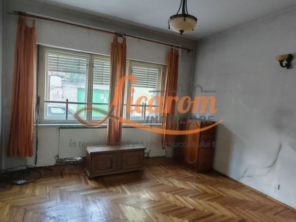 Casa individuala zona Nicopole P+E,3 cam,2 bai,1bucatarie pret 165000E