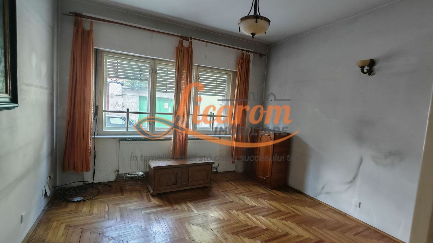 Casa PRETABILA DESTINATIE COMERCIALA,Brasovul Vechi,P+E, 3 cam