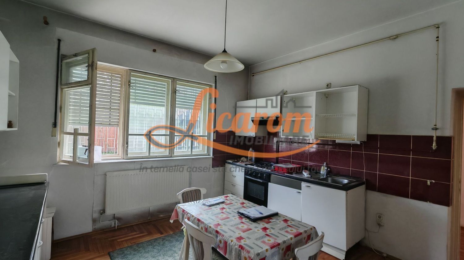 Casa PRETABILA DESTINATIE COMERCIALA,Brasovul Vechi,P+E, 3 cam