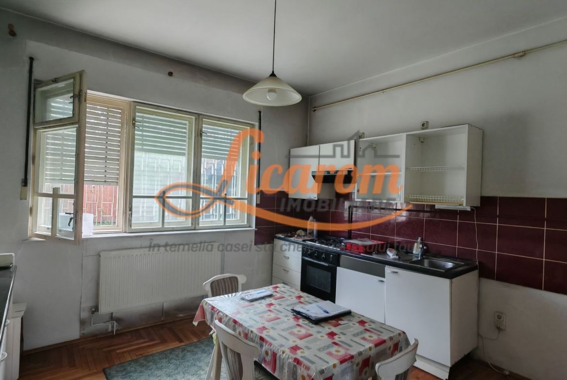 Casa PRETABILA DESTINATIE COMERCIALA,Brasovul Vechi,P+E, 3 cam - foto 7