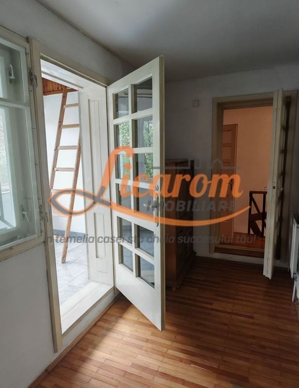 Casa PRETABILA DESTINATIE COMERCIALA,Brasovul Vechi,P+E, 3 cam