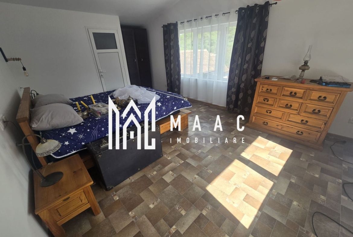 Casa 4 camere 850 mp teren Orlat