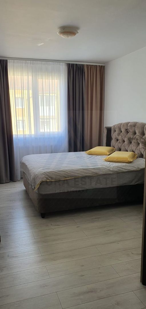 Apartament spatios 3 camere 72 mp balcon 5 mp zona Piata Rahovei