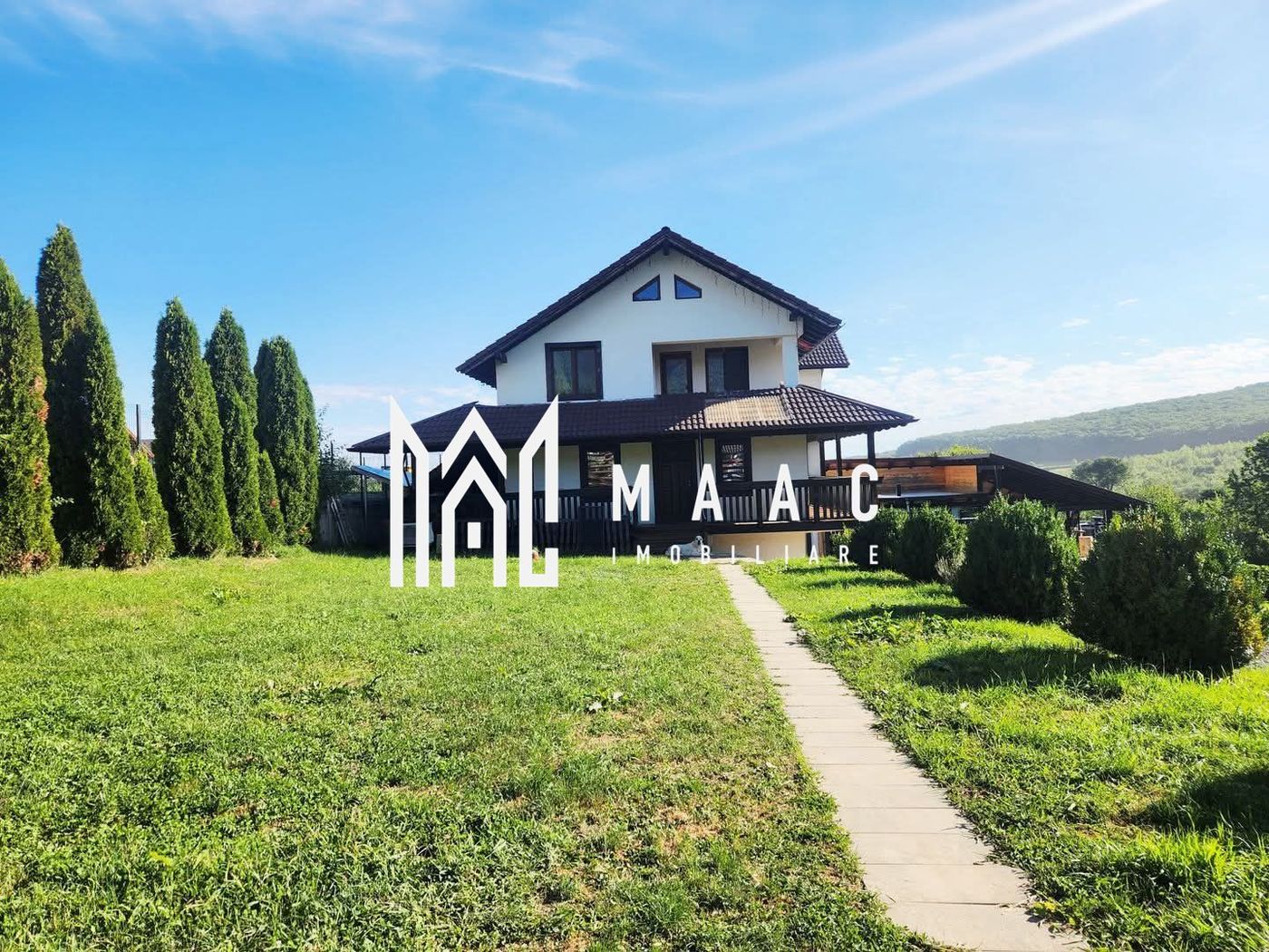 Vilă 7 Camere |  256 MPU |  2000 MP Teren Terasat | Tocile