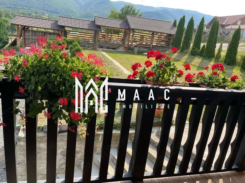 Vilă 7 Camere |  256 MPU |  2000 MP Teren Terasat | Tocile