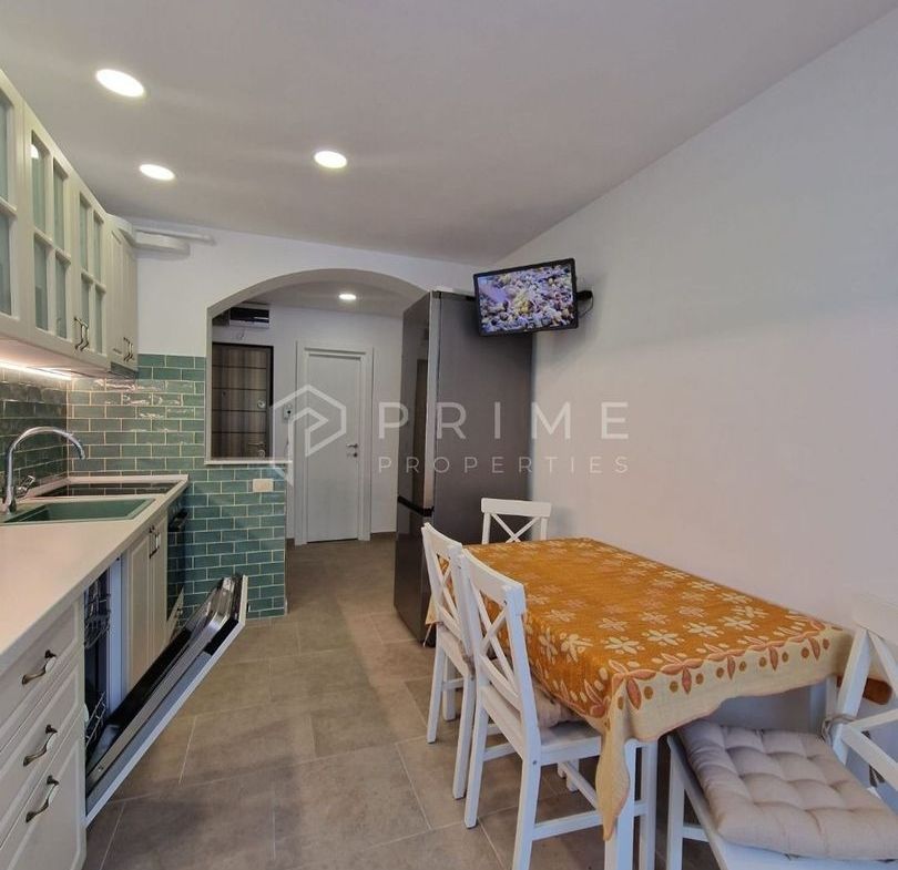Apartament cu 2 camere de închiriat – Zona 7 Noiembrie